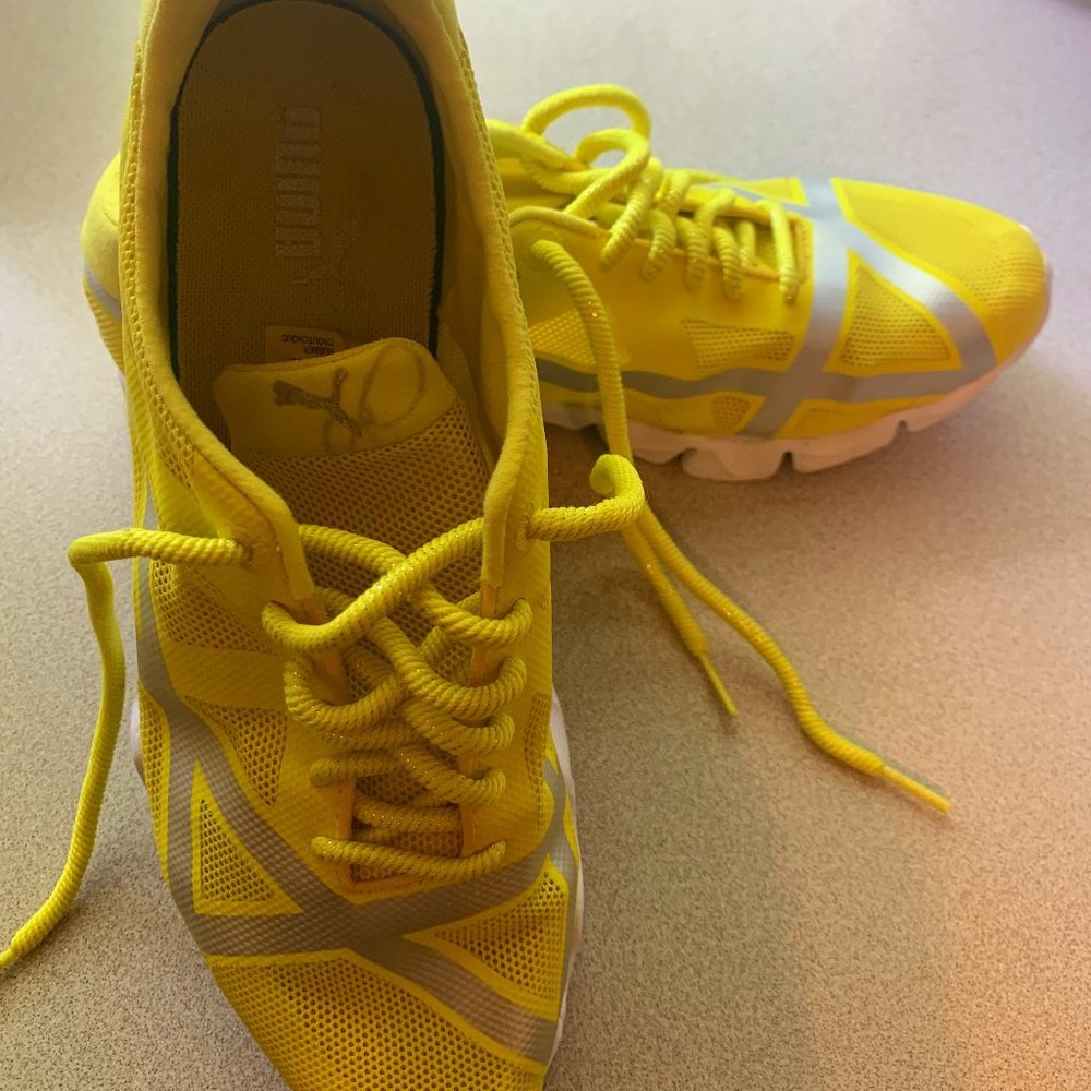 PUMA Axel Womens YELLOW Size 9